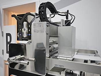 THP2000c展示の様子