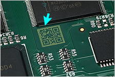 CO2レーザーマーカーの印字事例：プリント基板
