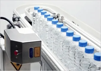 CO2レーザーマーカーLinx CSL30/60 用途事例(飲料ラインへの組み込み)